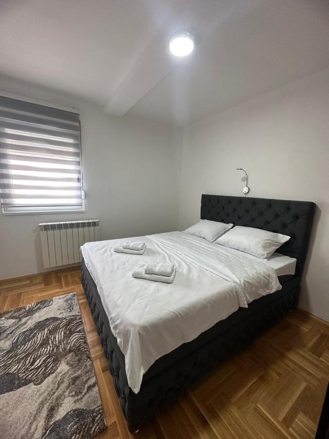 Port 2 Apartment Belgrade Luaran gambar