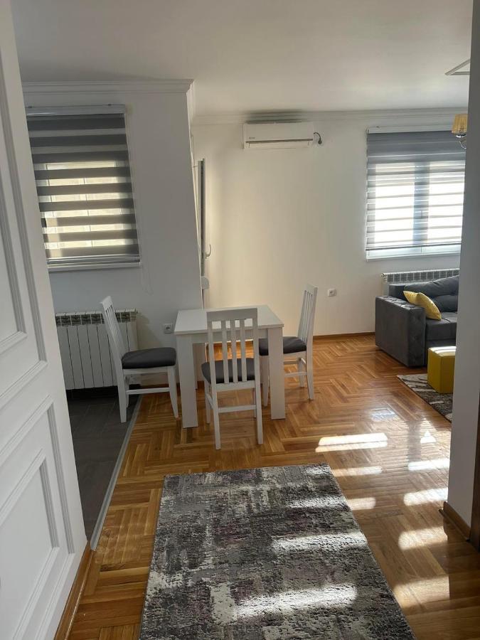 Port 2 Apartment Belgrade Luaran gambar